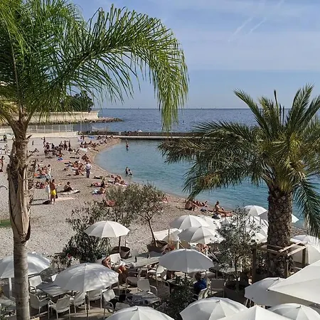 Appartamento Monaco Border, 43m2, Parking, Garden And Terrace Beausoleil
